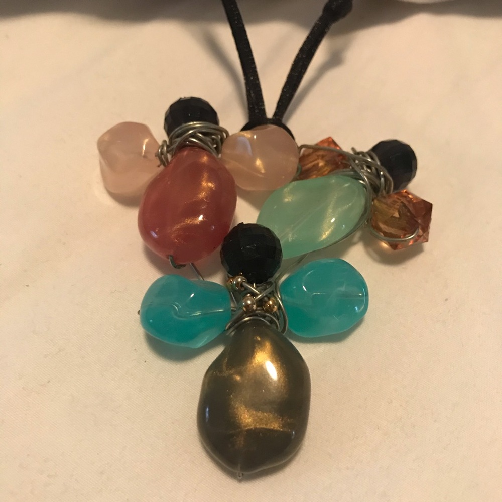 MIMA Pendant Necklace